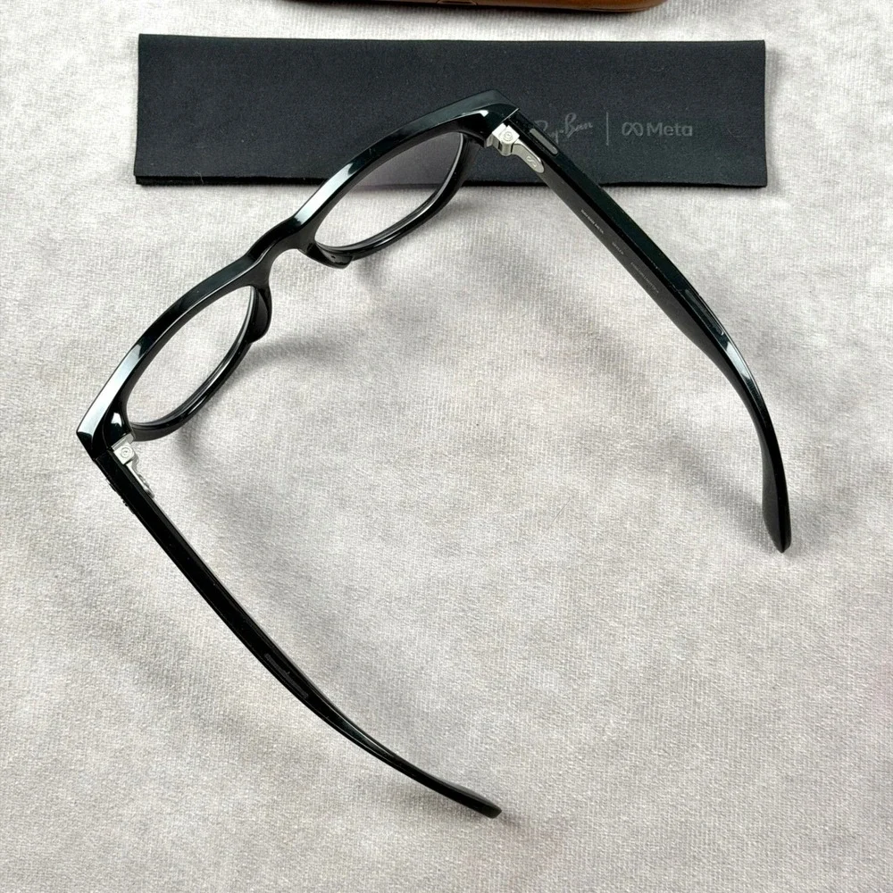 Ray-Ban Meta Skyler Smart Glasses Shiny Black Amethyst Transitions RW4010 Gen 1